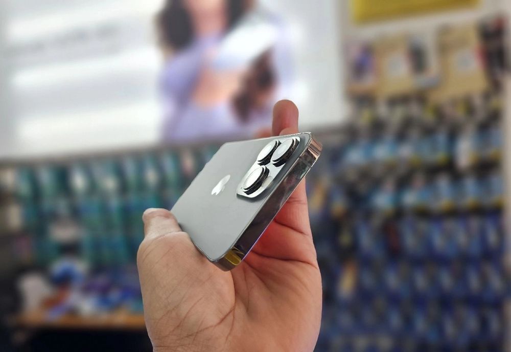 Срочно продам iPhone 13 Pro