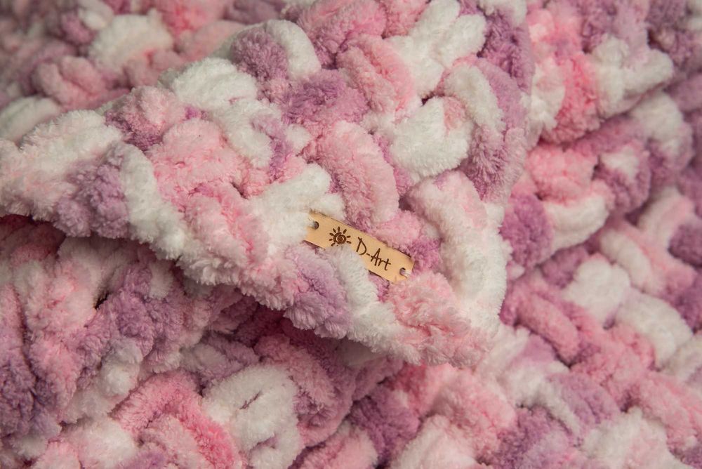 Пухено бебешко одеало от прежда Alize Puffy