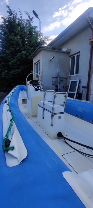 Vand barca RIB Tornado 5.8 cu Peridoc