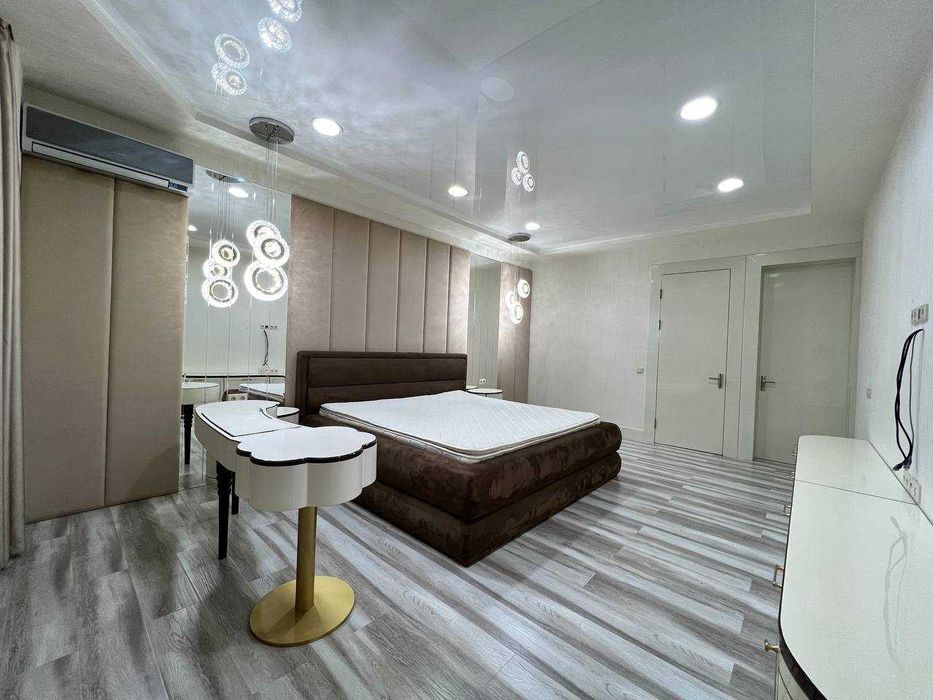 ул.Нукус ГорГАИ ЖК Elegant 3-комн 6/8 184 м² 2 с/у евроремонт меб/тех