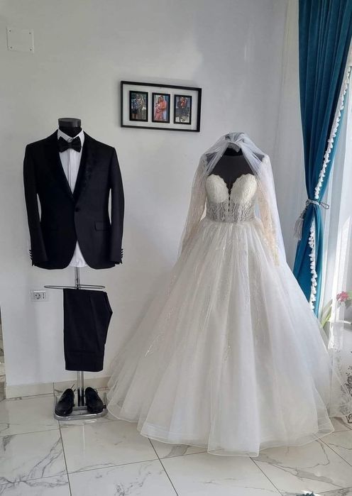 Manechini mire și mireasă