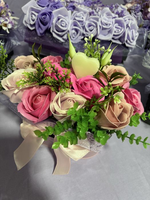 Специални кашпи за 8 март в нежно лилаво