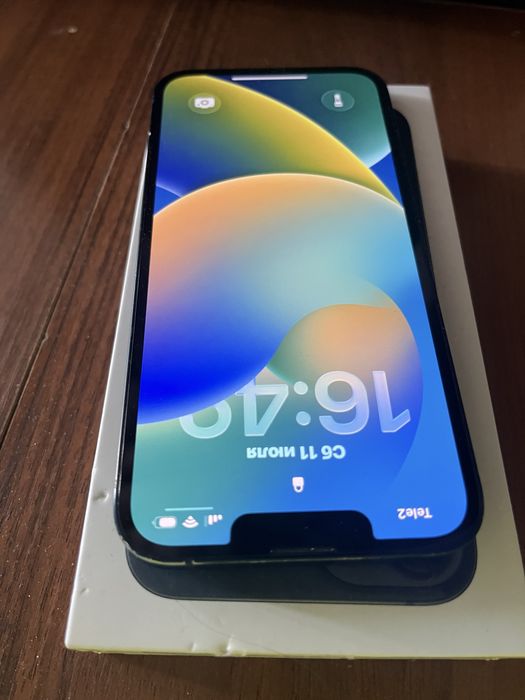 Продам iphone 13