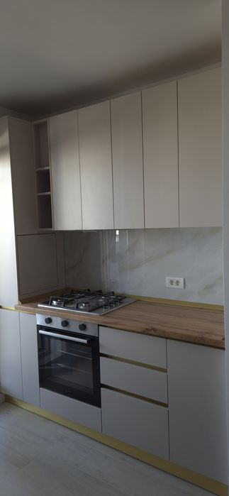 Inchiriez Apartament  2 camere  Tip Studio Metrou Berceni