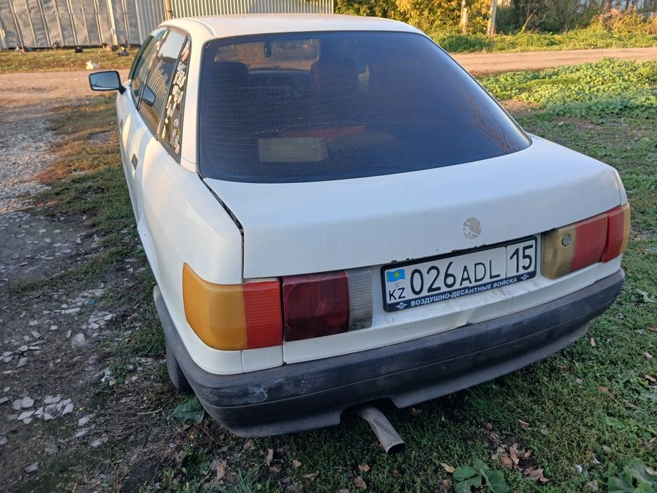 Продам автомобиль ауди 80