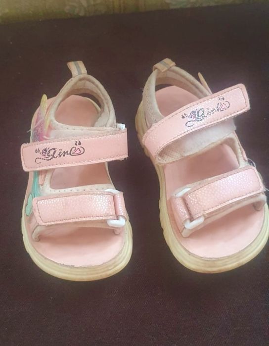 Детская б/у обувь для девочки 26 размер