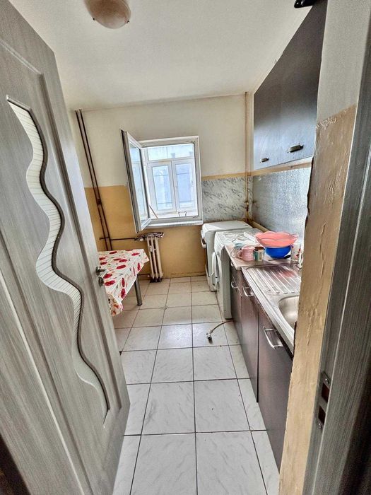 Proprietar direct. Inchiriez apartament 2 camere Ploiesti zona caraiman
