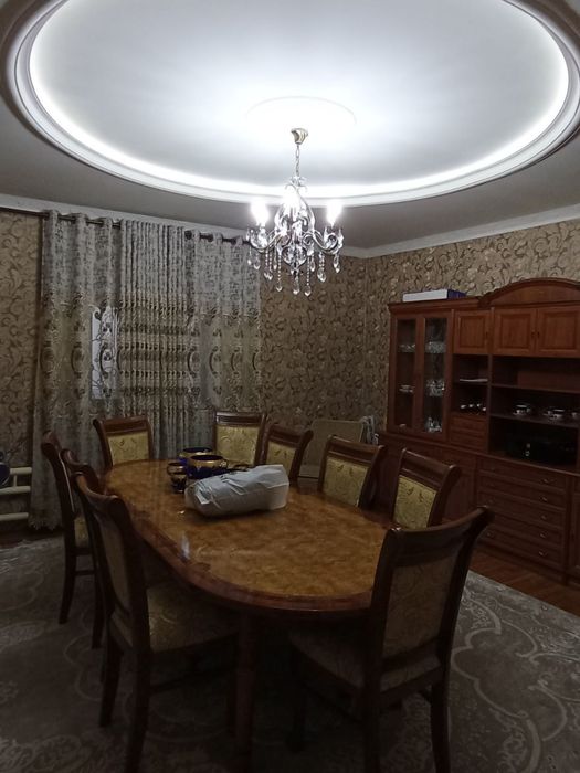 Xovli 7 sotik sotiladi