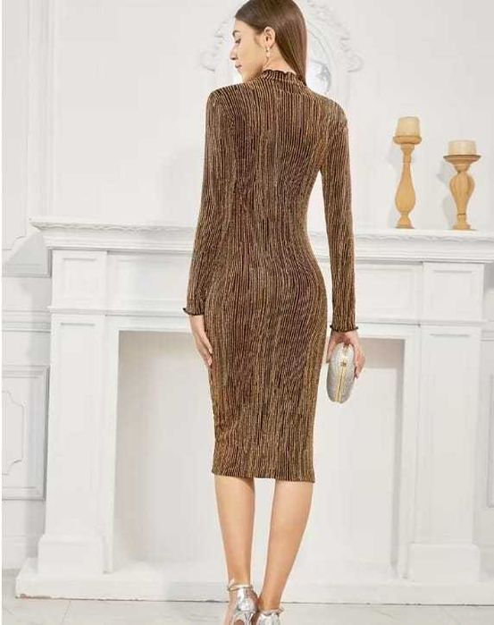 Продам новое платье.