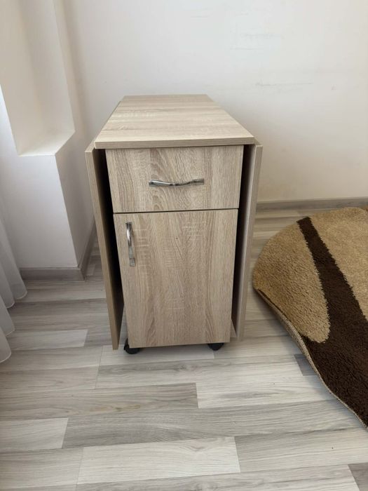 Masa pliabila rabatabila extensibila pe roti