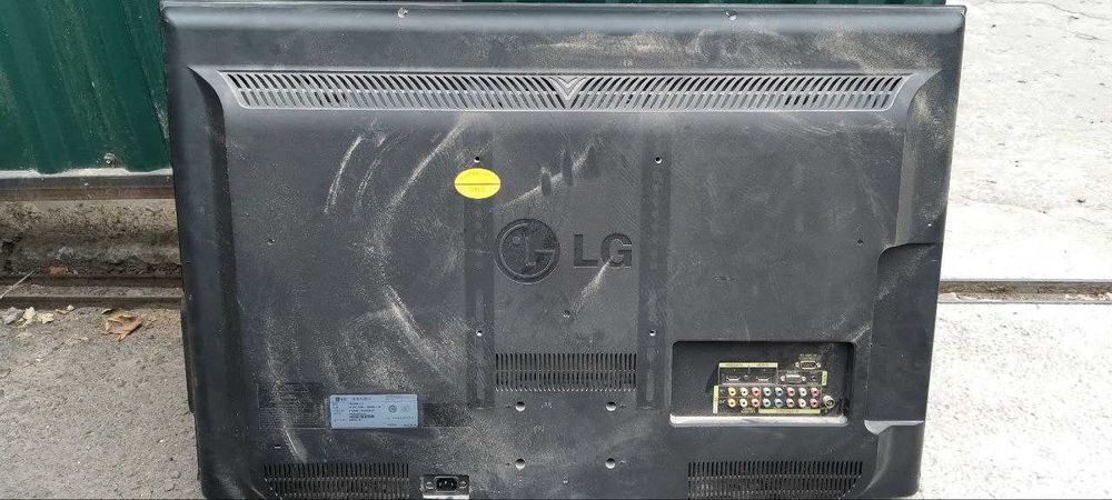 Продам телевизоры на запчасти 2 шт