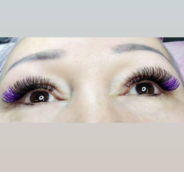 Наращивание ресниц, шугаринг, брови