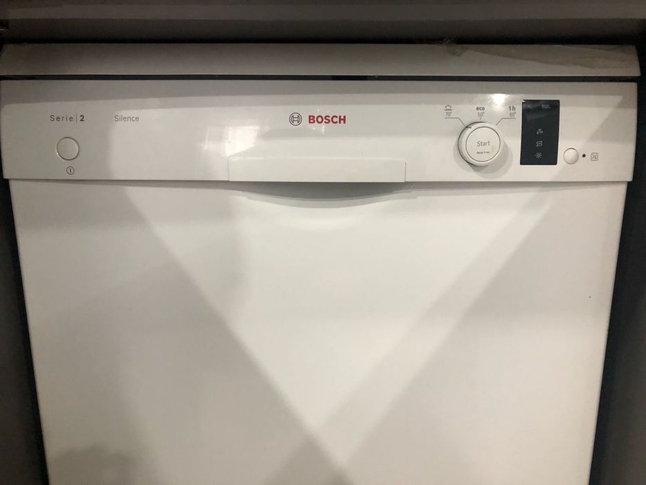 Посудомоичная машина Bosch