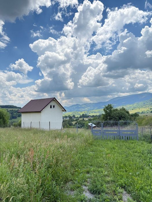 Vând Cabana la Munte