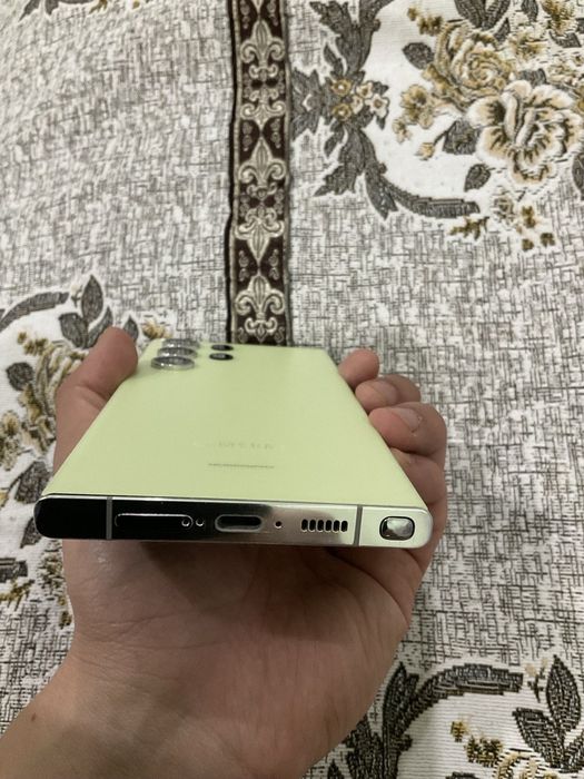 Продам Samsung Galaxy S23 ultra