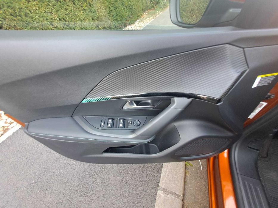 Peugeot 2008, an fabricatie 2021 , 29500 km, anvelope (4 vara+4 iarna)