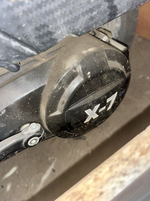 Док түгел жүріп тұр