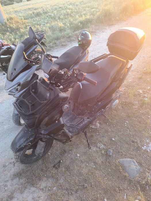 Продам скутер танк 180 куб