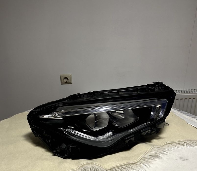 Десен фар Мercedes CLA W118 LED HIGH PERFORMANCE