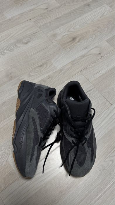 Yeezy 700 V2 Utility Black