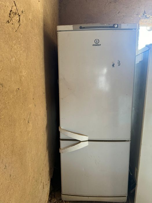 Тоңазытқыш сатылады 2 дана