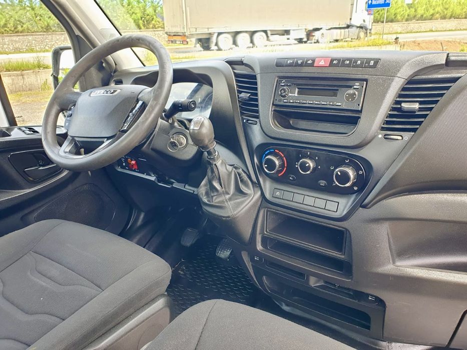 Iveco Daily 35c13, 2016 basculabil pe trei parti