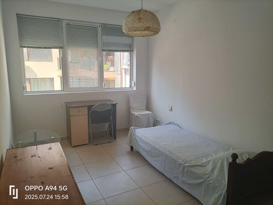 Дава се под наем Тристаен апартамент в Варна, Лятно кино Тракия - 17 кв.м за 255 € - Снимка #15