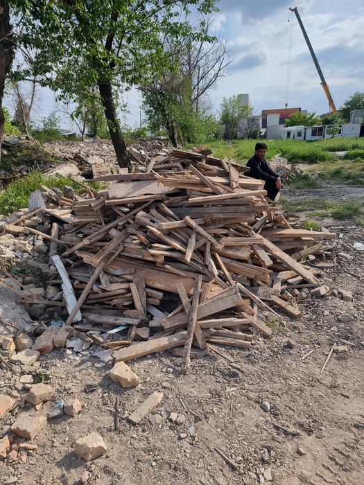 Уй ва биноларни бузиб бериш хизмати