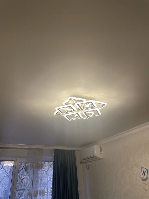 Продам диодувую люстру