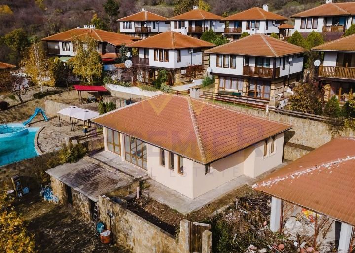 Нова едноетажна къща - Горица