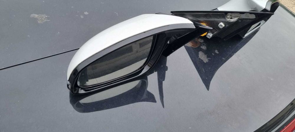 Set oglinzi BMW M4 cu 5 pinii electrocrom dupa masina de anglia
