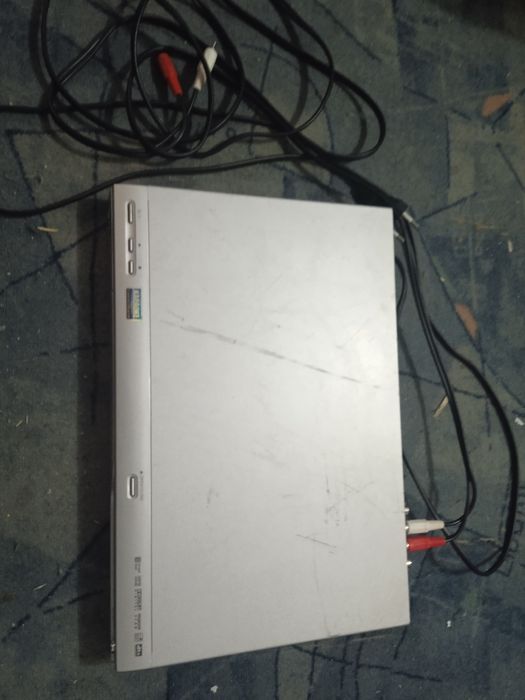 Продам DVD. Рабочий. Цена 10000 тенге. Торг уместен