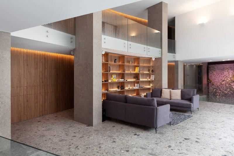 Продава се Тристаен апартамент в София, Слатина - 99 кв.м за 1526 €/кв.м - Снимка #10