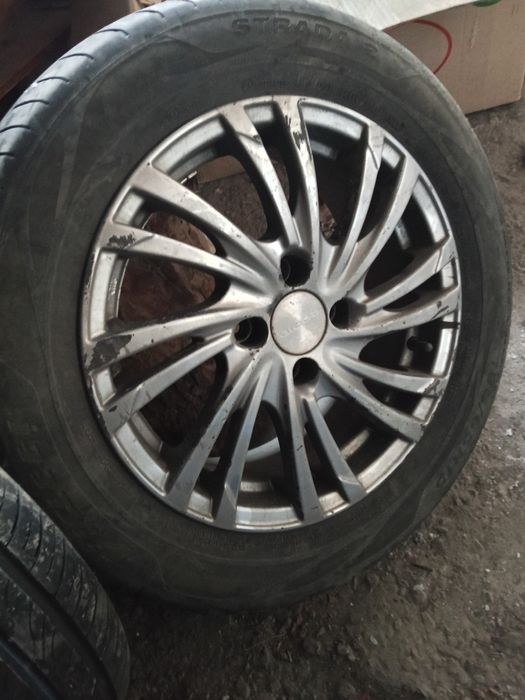 Продам диск с шинами