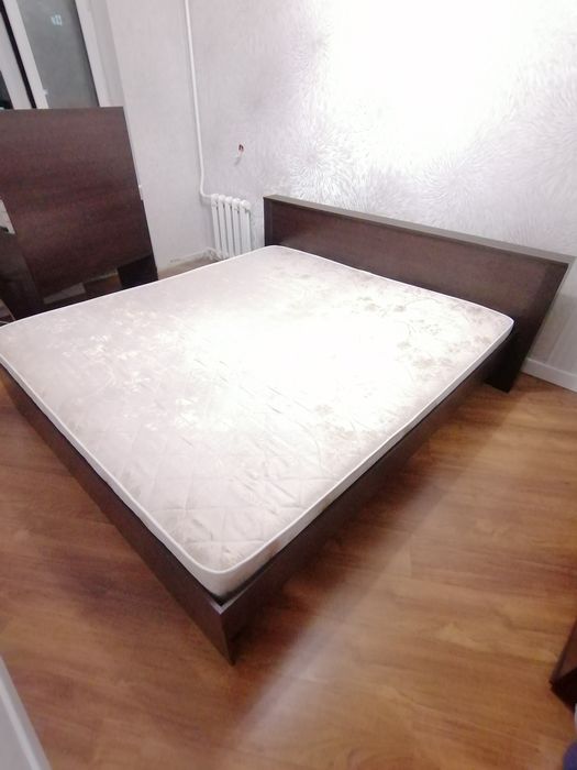 Кровать двухспальная