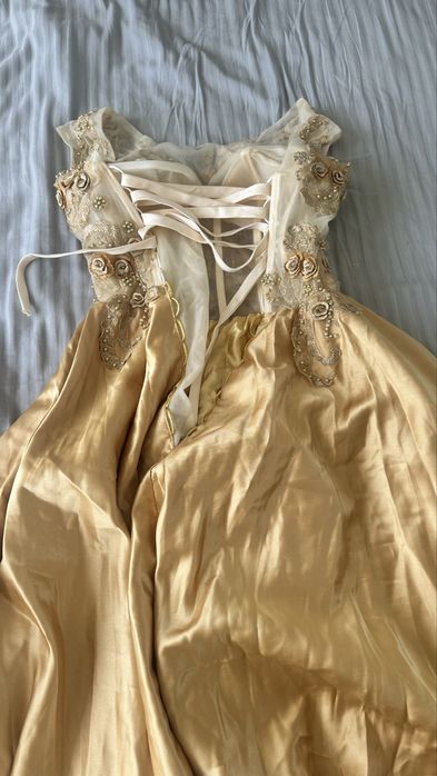 Платье в размере С