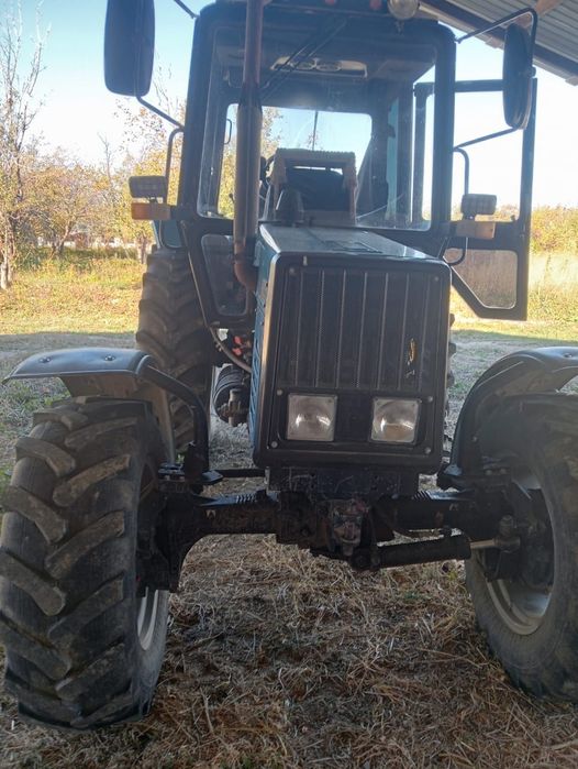 МТЗ 892.2 с плугом