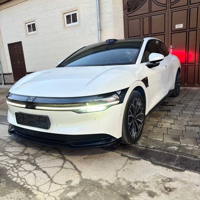 Zeekr 007 restyling 2024/12 охири