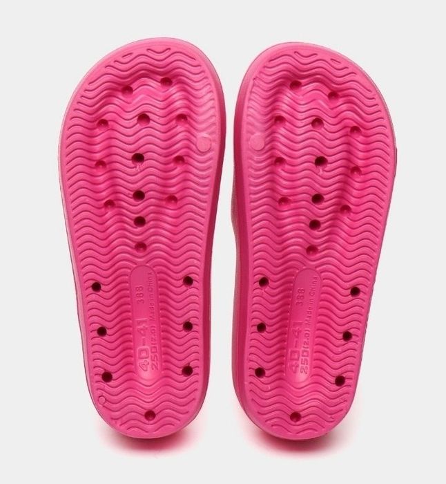 Продаю новые женские шлепанцы