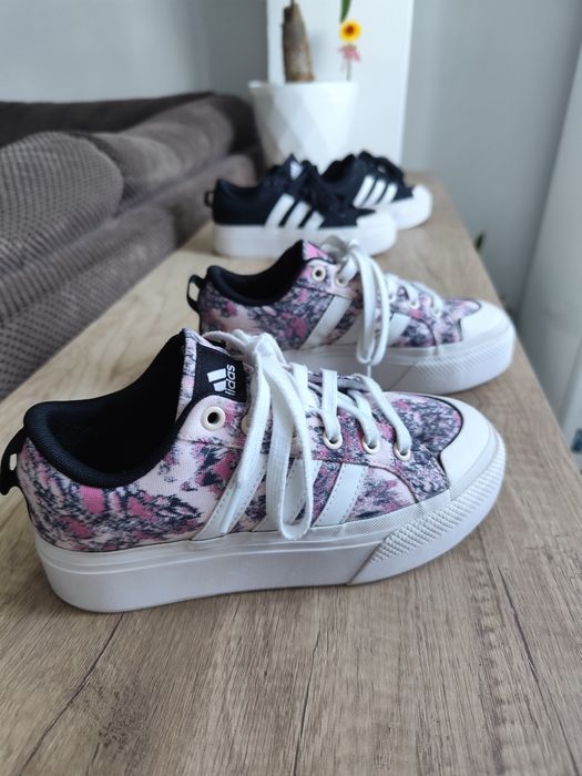 Дамски обувки Adidas Bravada номер 36