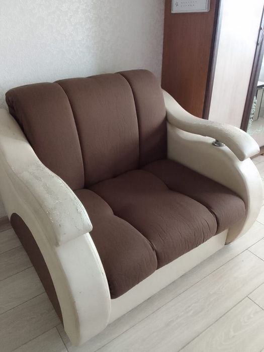 Продам кресло б/у