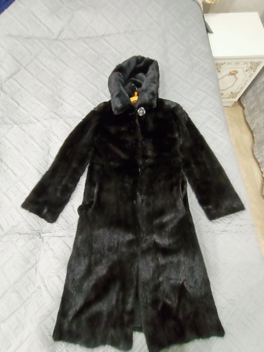 Продам норковую шубу. 50 тыс.