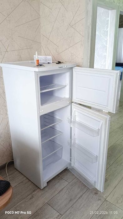 Холодильник Бирюса, высота 1.2 м