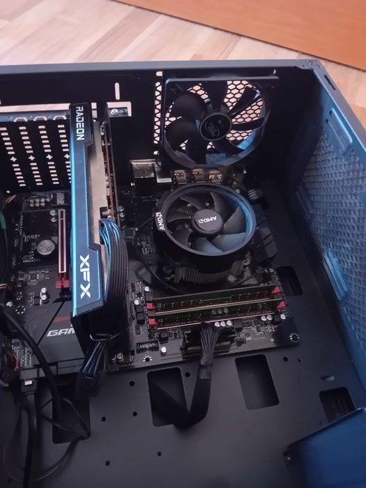 Геймърски компютър Ryzen5 3600 RX 6600 16GB RAM 512GB SSD