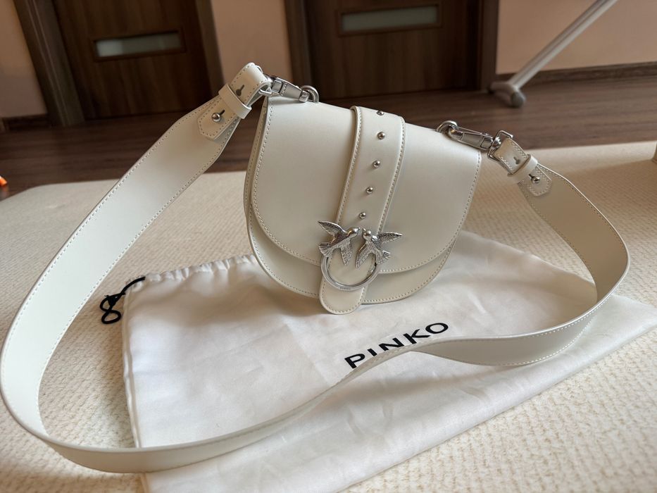 Спортно - елегантна чанта " Pinko "