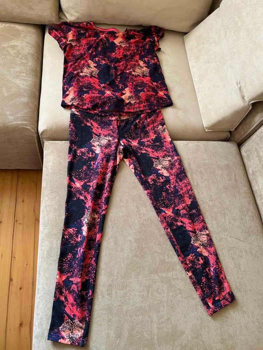 Спортен аутфит в ярт десен, неупотребяван!