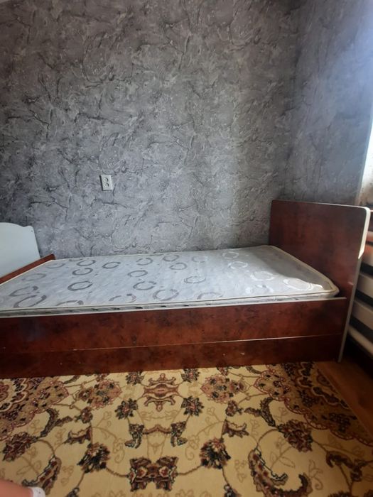 Кровать хорошего состояния