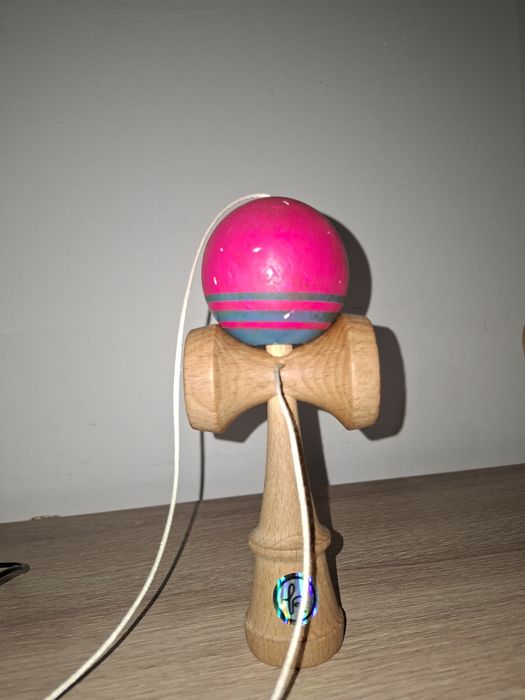 Kendama europe og b1