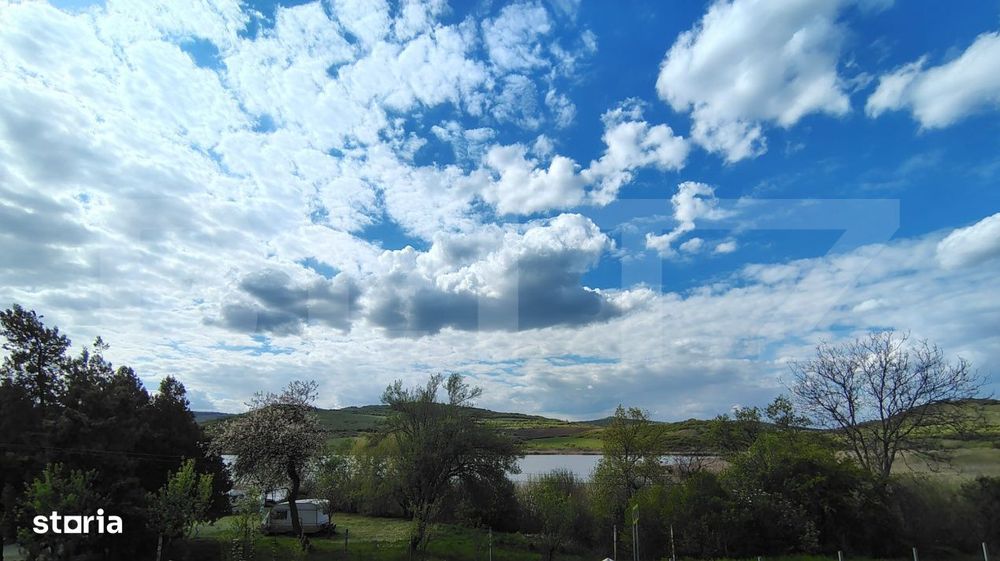 Casa individuala aproape de lac, 4 camere, priveliste superba, Sacalai