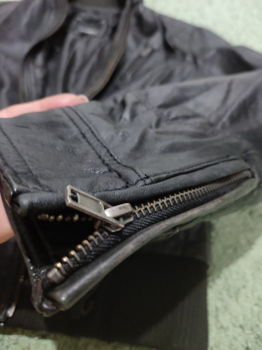 Кожаная куртка женская